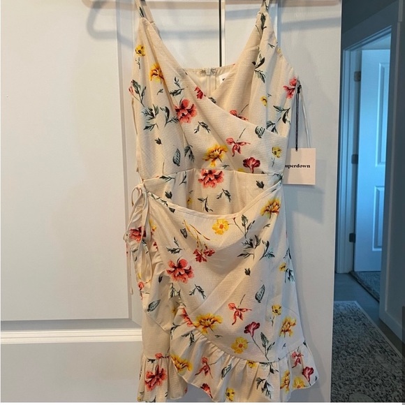 Superdown GIANNI RUFFLE MINI by revolve - Picture 5 of 5